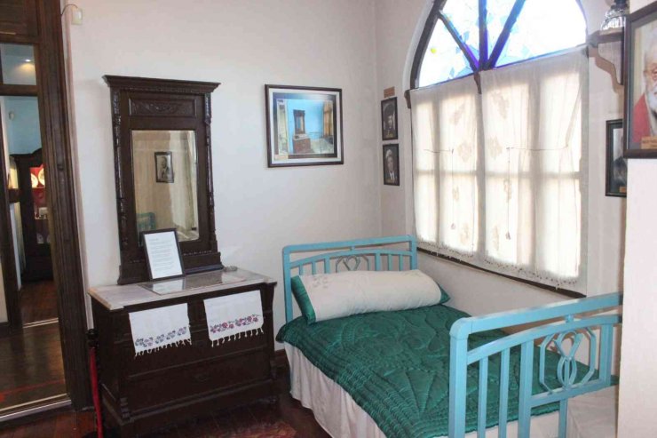 Necip Fazıl Kısakürek "Otel Odaları" şiirini bu odada yazdı