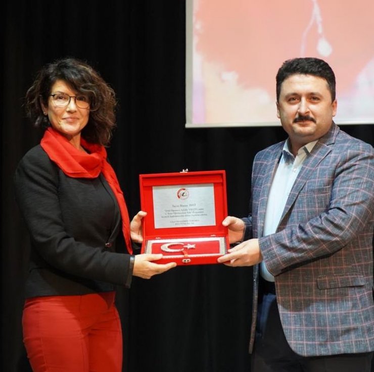 Şehit Aybüke öğretmen şiirler ile anıldı