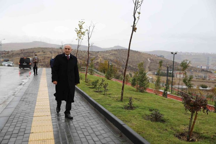 Nursultan Nazarbayev Parkı’na bin 300 metrelik yürüyüş yolu