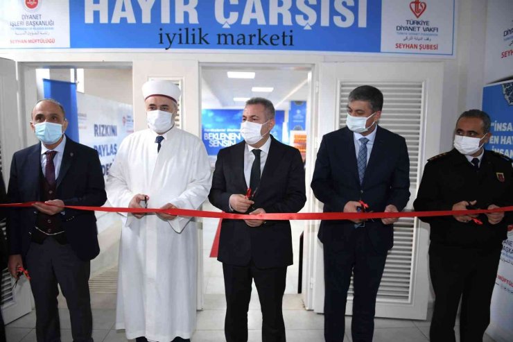 Adana’da "Hayır Çarşısı" açıldı