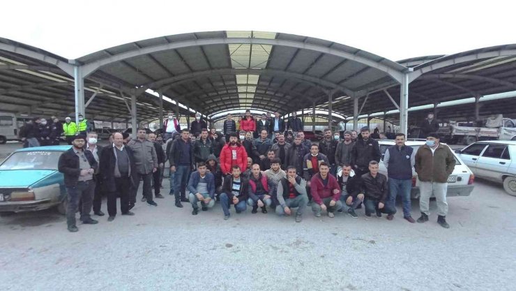 Hisarcık’ta maden işçileri, işten çıkarmaları protesto etti