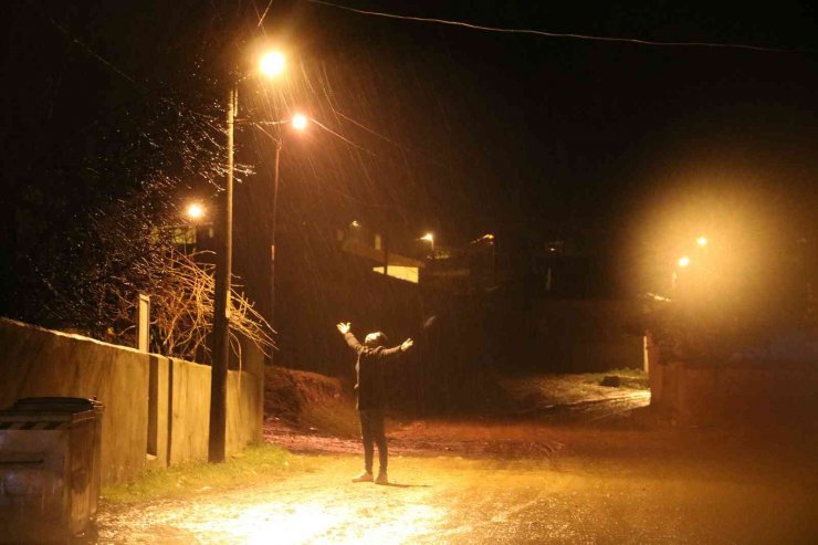 Balkanlar’dan gelen kar yağışı aralıklarla devam ediyor