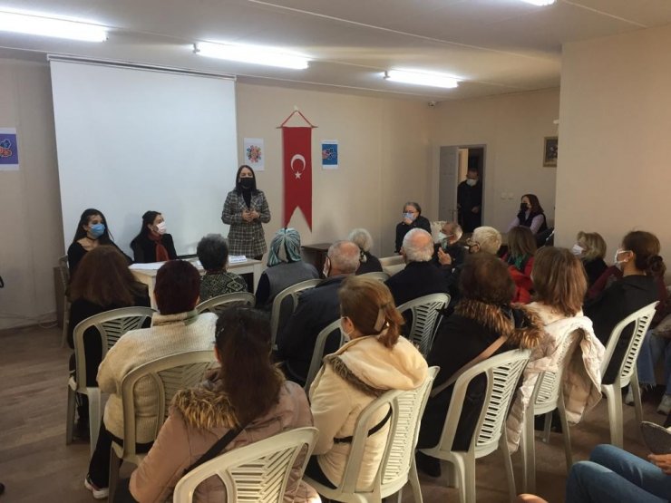Maltepeli kadınlar için şiddetle mücadele semineri