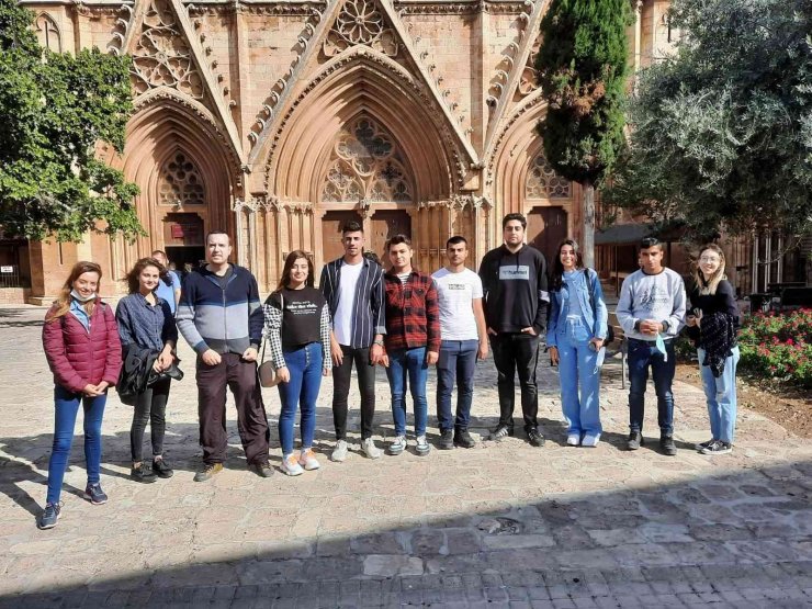 Yakın Doğu Üniversitesi Öğrencileri Mağusa ve Maraş’ı ziyaret etti