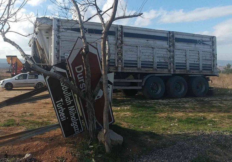 Bu tabelalar aylardır dikilmedi