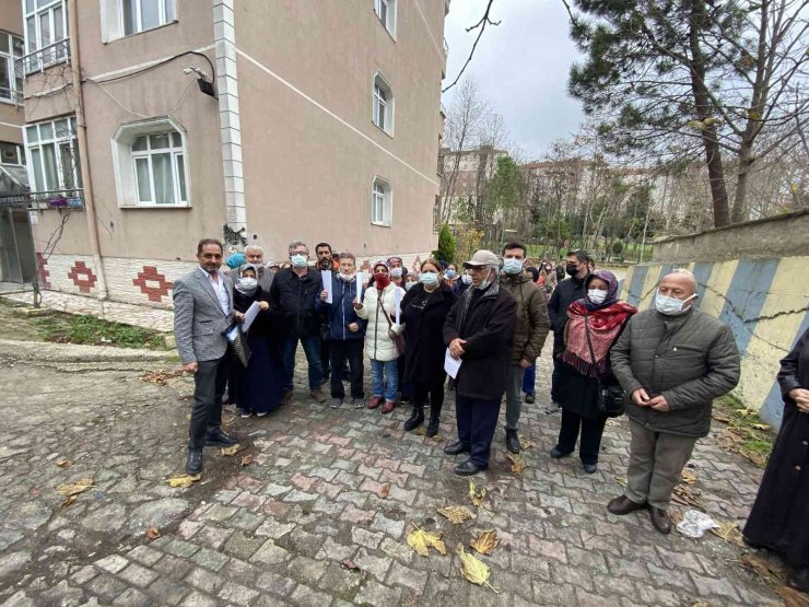 Beylikdüzü’nde "Kiptaş ve Belediye vatandaşları mağdur etti" iddiası