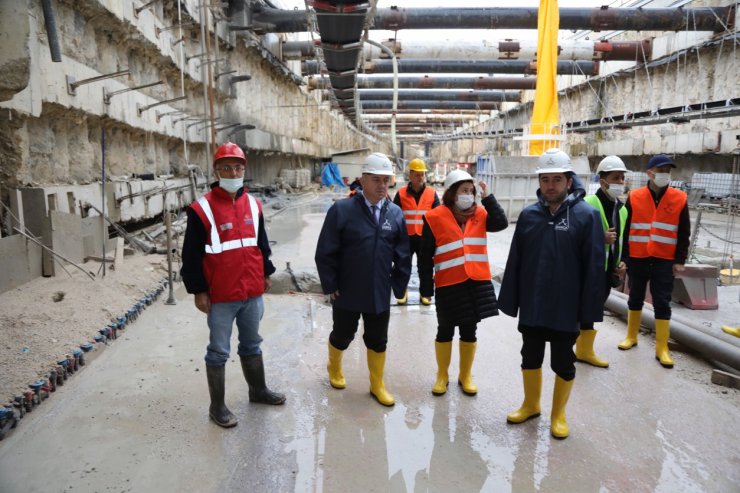 Başkan Bıyık, metro inşaatını inceledi