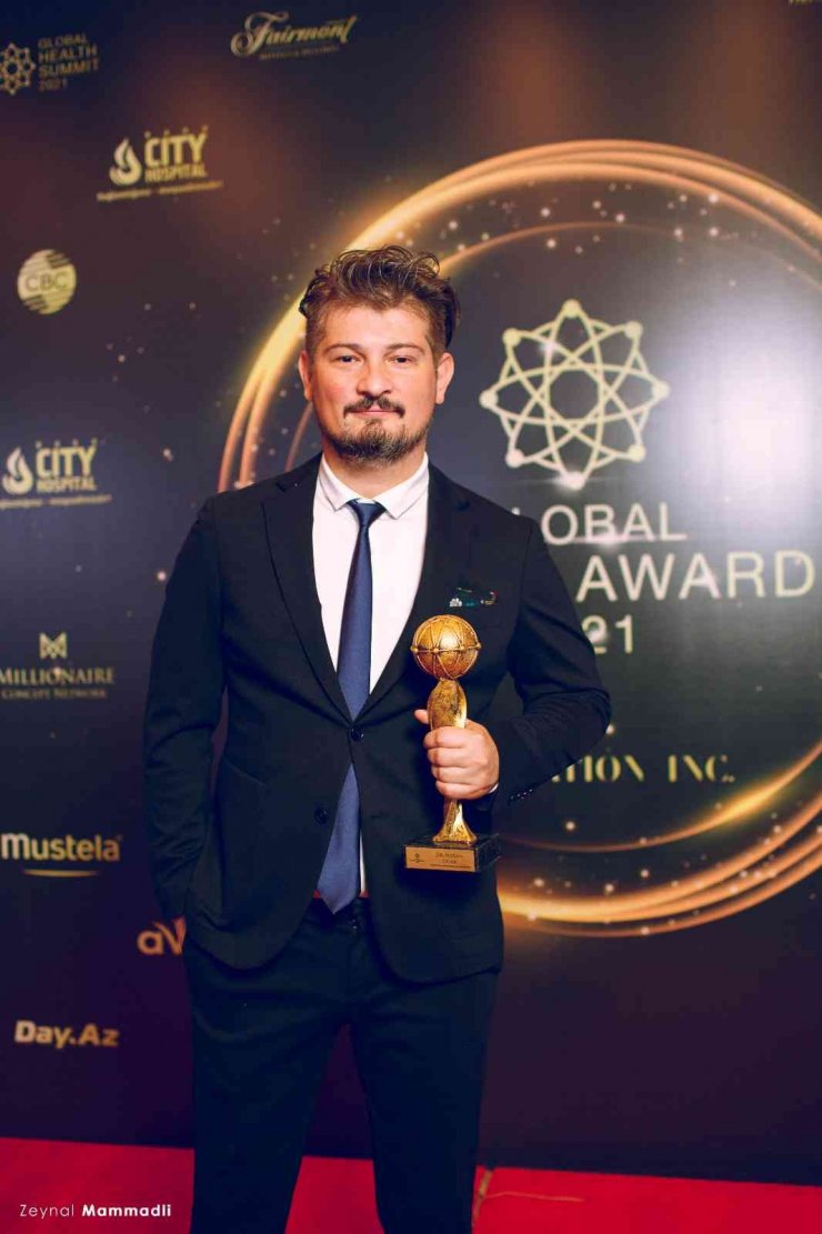 Türk doktora ‘En İyi Çene Cerrahı’ ödülü