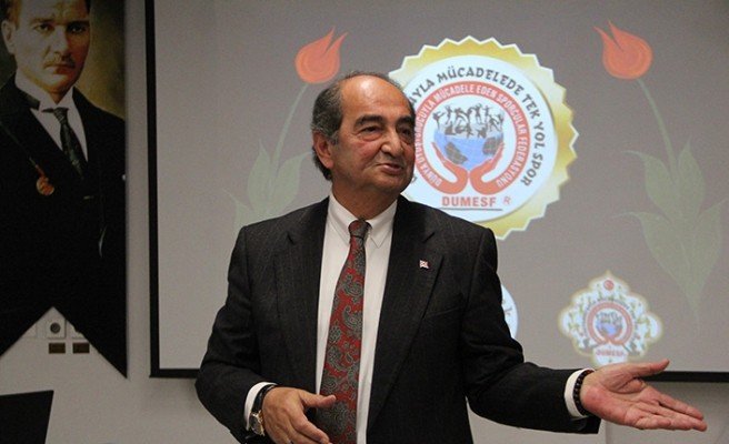 Kaya Muzaffer Ilıcak: "Avrupa’daki Türk sporcular milli takımlara alınmalı"