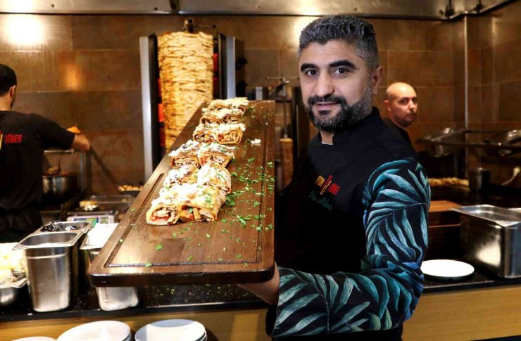 Küçük bir dükkanda işe başlayan dönerci, artık şubeleşiyor