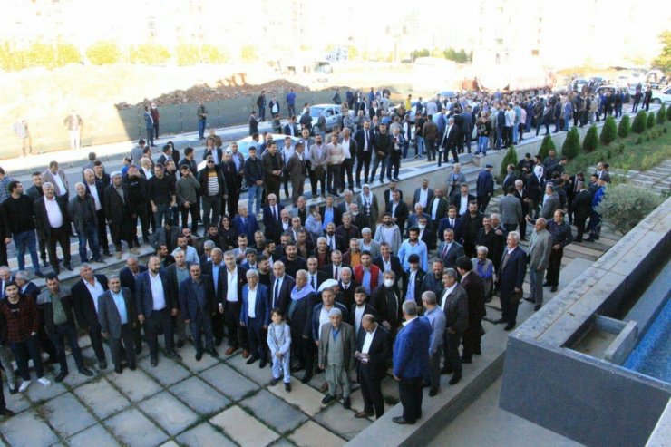 55 bine yakın üyesi bulunan aşiret, Diyarbakır’da 100’e yakın aileyi barıştırdı