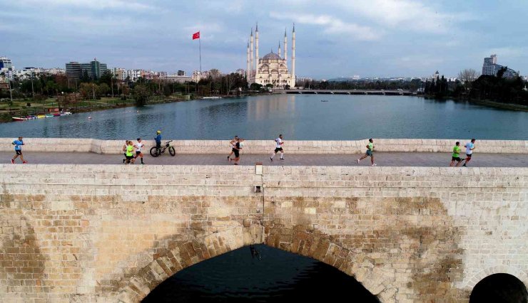 Adana’da tarihin içinde maraton koşusu