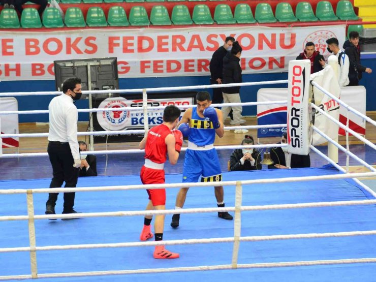 Türkiye Boks Şampiyonası Kırşehir’de Başladı