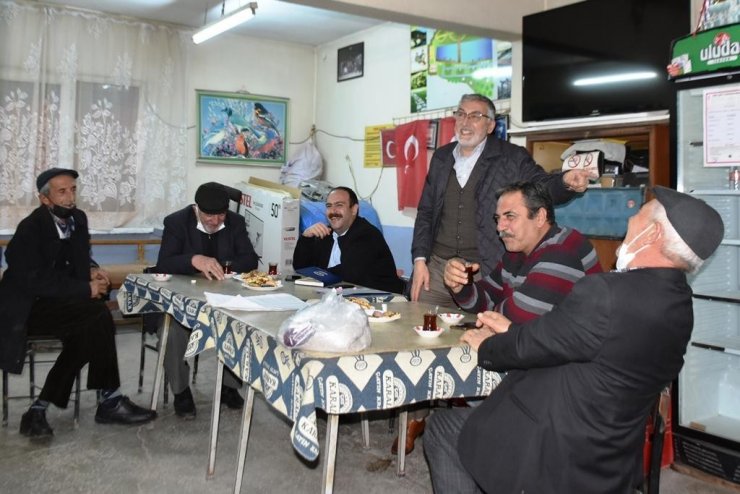 Başkan Bozkurt mahalle mahalle vatandaşları dinliyor