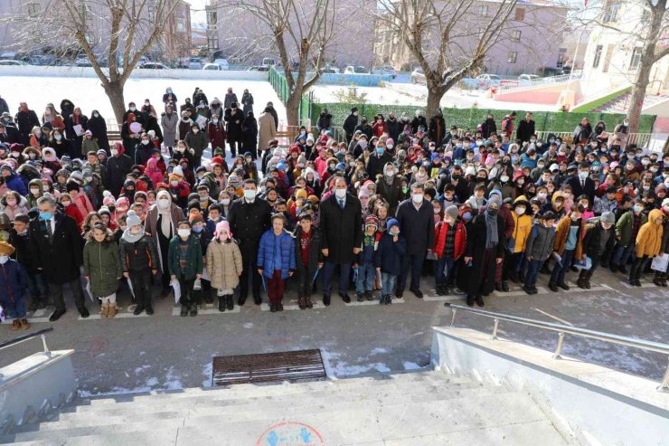 Erzincan’da 41 bin 517 öğrenci karne heyecanı yaşadı