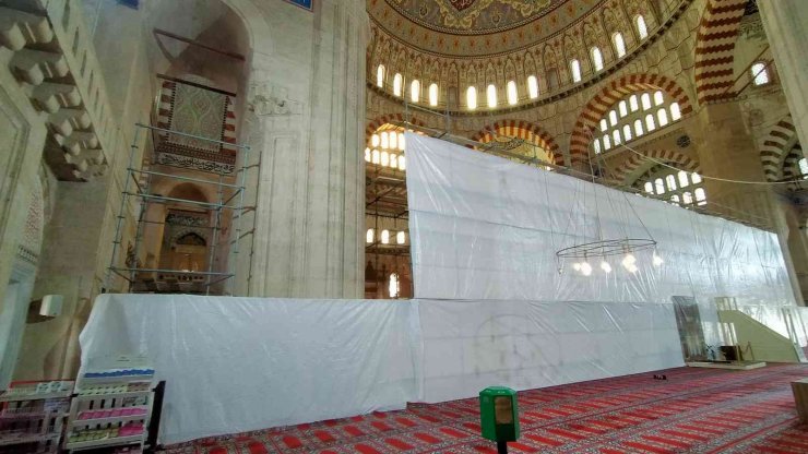 Selimiye Camii’nde geçici ibadet alanı oluşturuldu