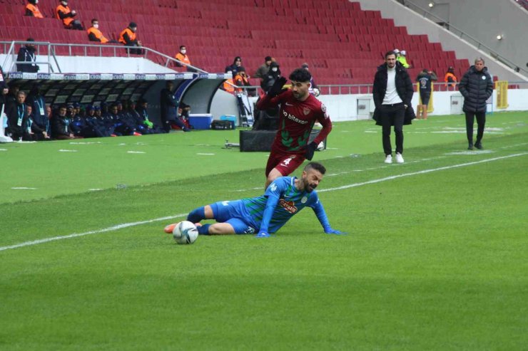 Spor Toto Süper Lig: Hatayspor: 0 - Çaykur Rizespor: 0 (Maç devam ediyor)