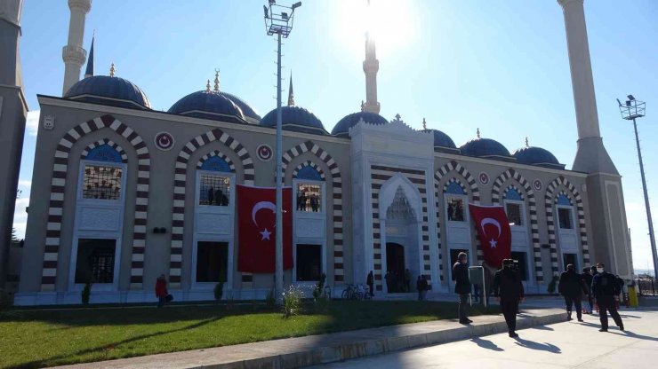 Diyanet İşleri Başkanı Erbaş, “İstiklal Marşı baştan sona milletimiz için yapılmış bir duadır”