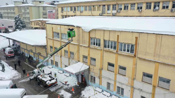 Şahinbey Belediyesi’nden kamu binalarına destek