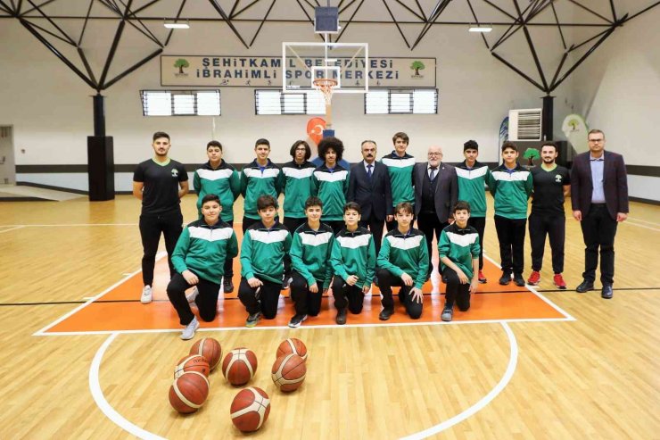 Dev adamlar kupa sevinci yaşadı