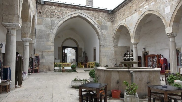 760 yıllık Selçuklu eseri: Pervane Medresesi