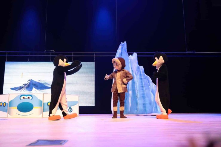 Türkiye’nin yerli çizgi film karakterleri 10 binin üzerinde çocukla buluştu