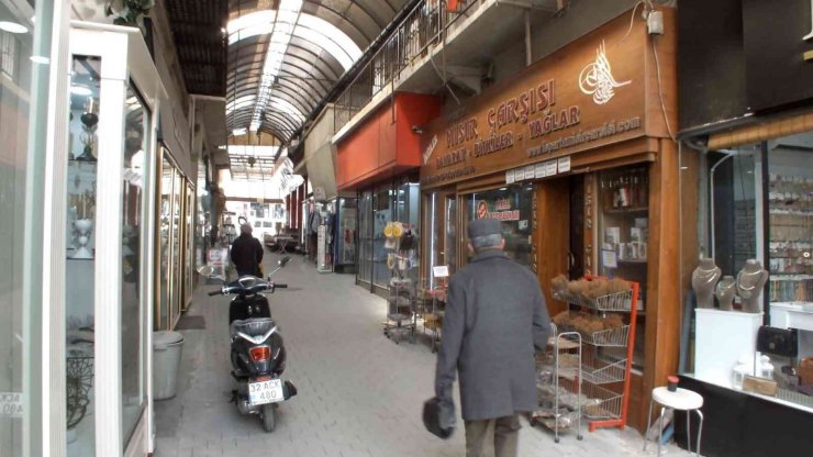 Isparta’nın 461 yıllık Üzüm Çarşısı yıllara meydan okuyor