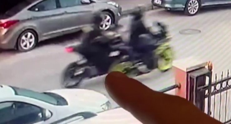 Maltepe’de 100 bin TL’lik motosikleti ittirerek çaldılar