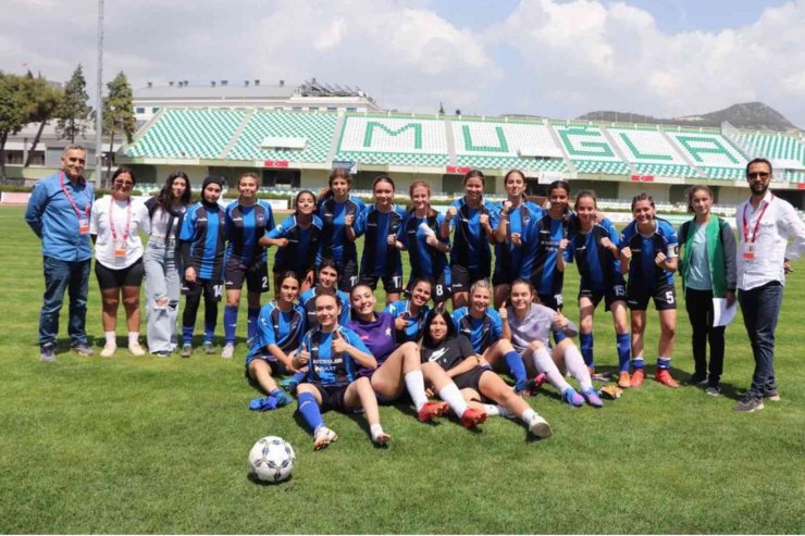Atletikspor Kadın Futbol takımı 2. Lige hazırlanıyor