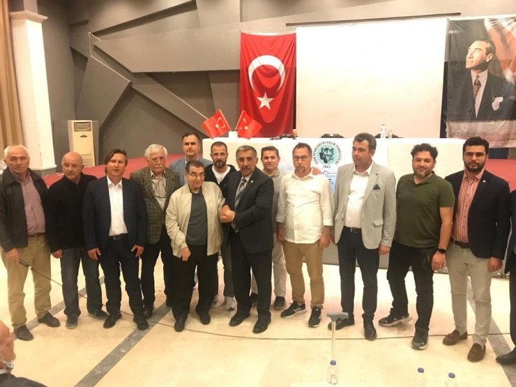 Ayvalık’ın efsane Belediye Başkanı Ahmet Tüfekçi unutulmadı