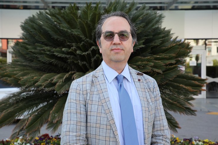 Bilim Kurulu Üyesi Prof. Dr. Şener’den Covid sonrası devam eden şikayet uyarısı