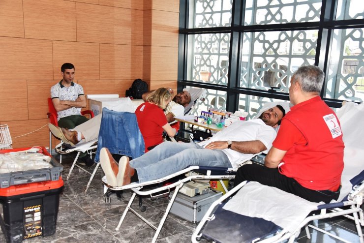 Kartepe’de kan bağışı kampanyası düzenlendi