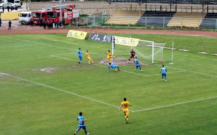 Bayburtspor evinde Bodrumspor’a 3-0 mağlup oldu