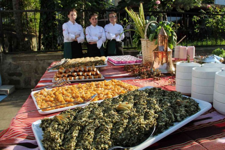 Giresun’un vejetaryen mutfağı tarihi Zeytinlik semtinde tanıtıldı