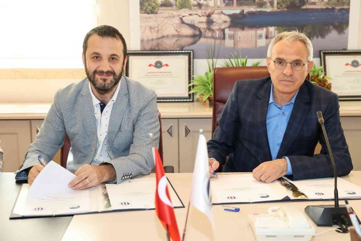 Gaziantep Üniversitesi’nde iş birliği ve hibe protokolü imzalandı
