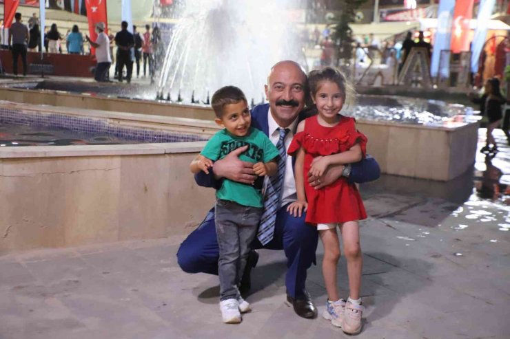 Hakkari Emniyet Müdürü Pınar’ın çocuk sevgisi
