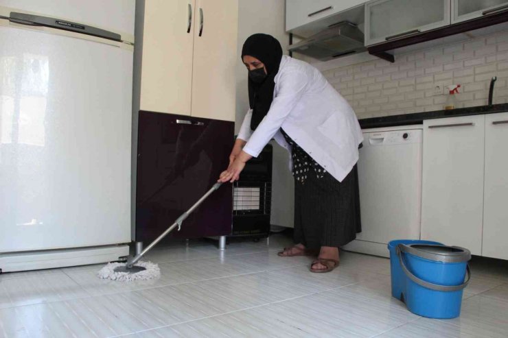 Bingöl’de Vefa Projesiyle bayram öncesi ihtiyaç sahiplerinin evleri temizleniyor