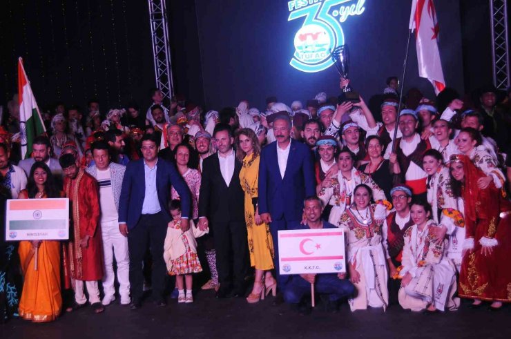 Altın Karanfil Halk Dansları Yarışması’nın kazananı KKTC oldu