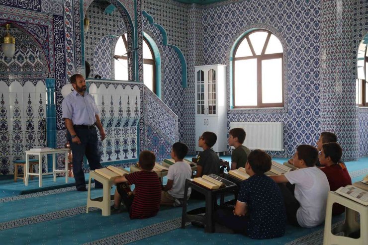 Gümüşhane’de çocuklar önce Kuran-ı Kerim eğitimi alıyor, sonra spora teşvik ediliyor