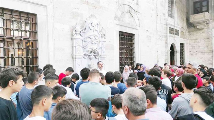 Kur’an kursu öğrencileri İstanbul’u gezdi