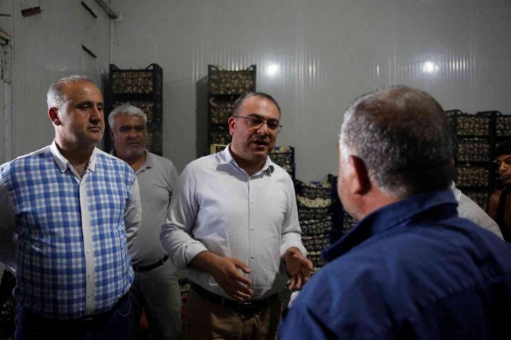 Aydın Büyükşehir Belediyesi Başkanvekili Karakoz, Acarlar Hali esnafı ile görüştü