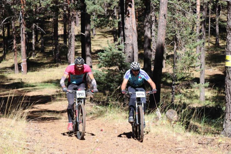 Dumanlı Dağ Bisikleti Yarışları, Erzincan’da yapıldı