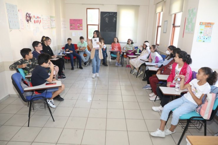 Dil Evi’nde İngilizce’yi yaşayarak öğreniyorlar