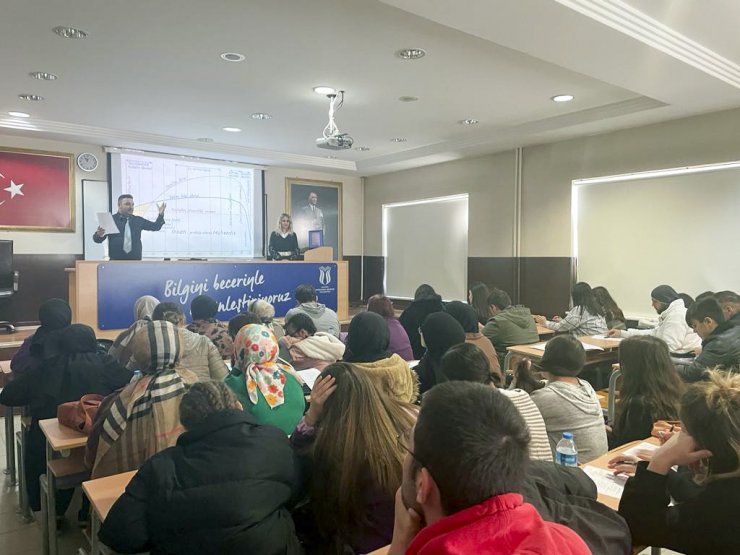 Geyve MYO’da iletişim ve CV odaklı kariyer eğitimi