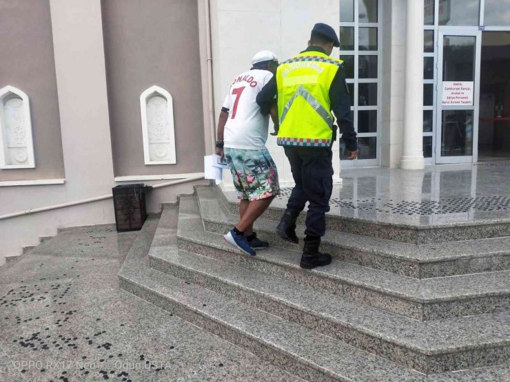 Jandarma ‘Huzur ve Güven’ uygulamasında 5 tutuklama