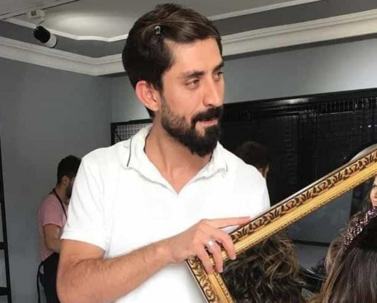 Kuaför iş yerinde ölü bulundu