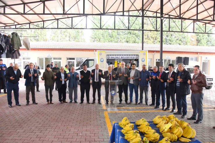 Salihli’de Gümüşçayı semt pazar yeri dualarla hizmete girdi