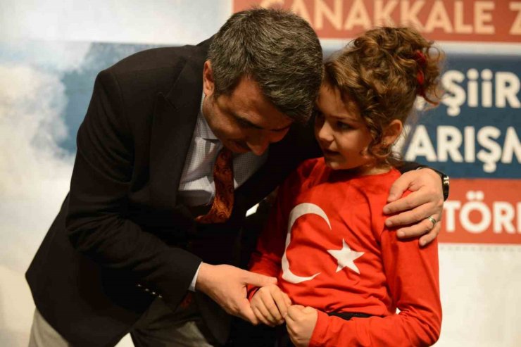 Çanakkale Destanı’nı en iyi anlatan öğrenciler Yıldırım’da ödüllendirildi