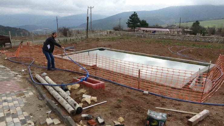 ‘İçme suyu yetersizliği’ iddiasıyla evine su bağlatamayan vatandaş yardım bekliyor