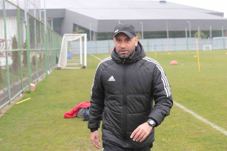 Boluspor Teknik Direktörü Muzaffer Bilazer: “Play-off’ta kontrolü geri almak istiyoruz”
